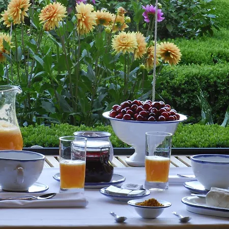 El Jardin Del Convento, Летний дом