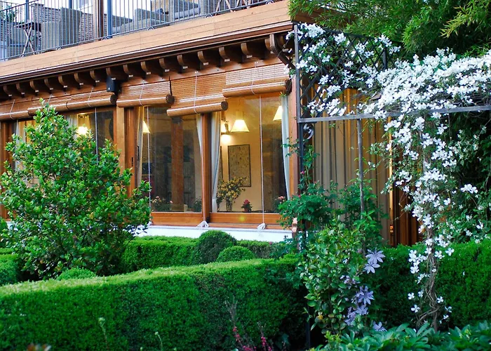 El Jardin Del Convento, *